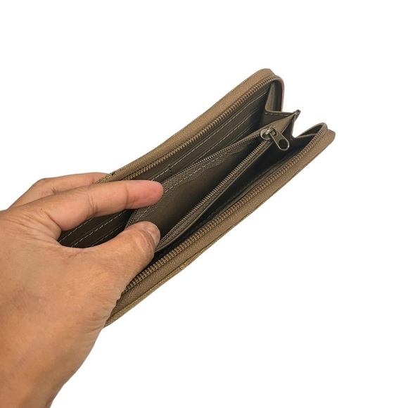 TROOP LONDON
ACCESSORIES CANVAS ZIP
AROUND WALLET PURSE - Picture 4 of 10